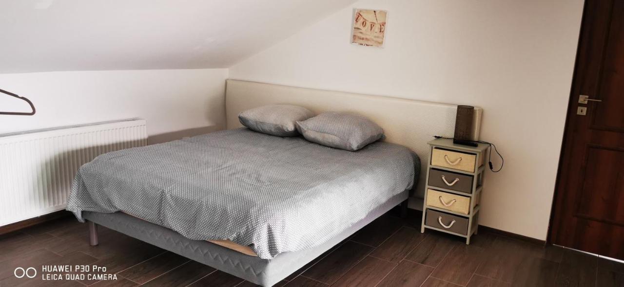 Orşova Luca'S Home מראה חיצוני תמונה